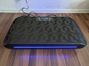 Sportstech sVibe Vibrationsplatte mit Licht von vorne