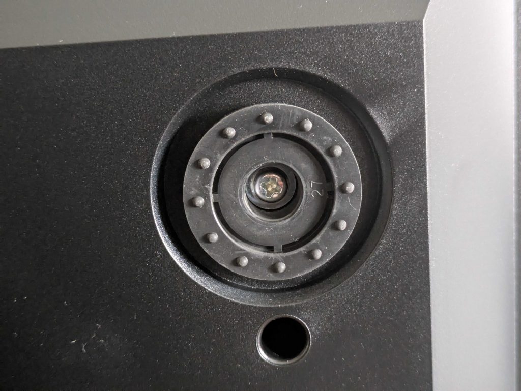 Standfuß des Sony PS-LX310BT Plattenspielers