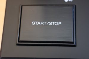 Starttaste des Dual DTJ 301.1 Plattenspielers