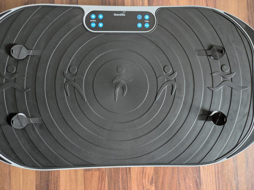Steckplätze der Handgriffe der Skandika V2 Vibrationsplatte