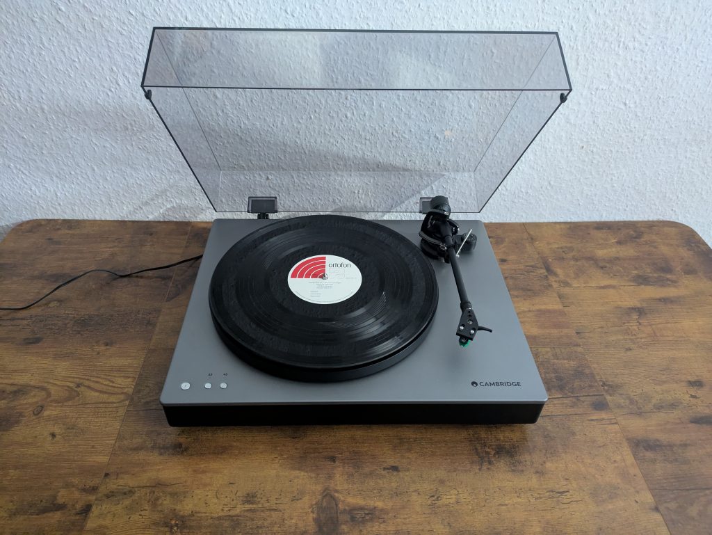 Titelbild des Cambridge Audio Alva ST Plattenspielers