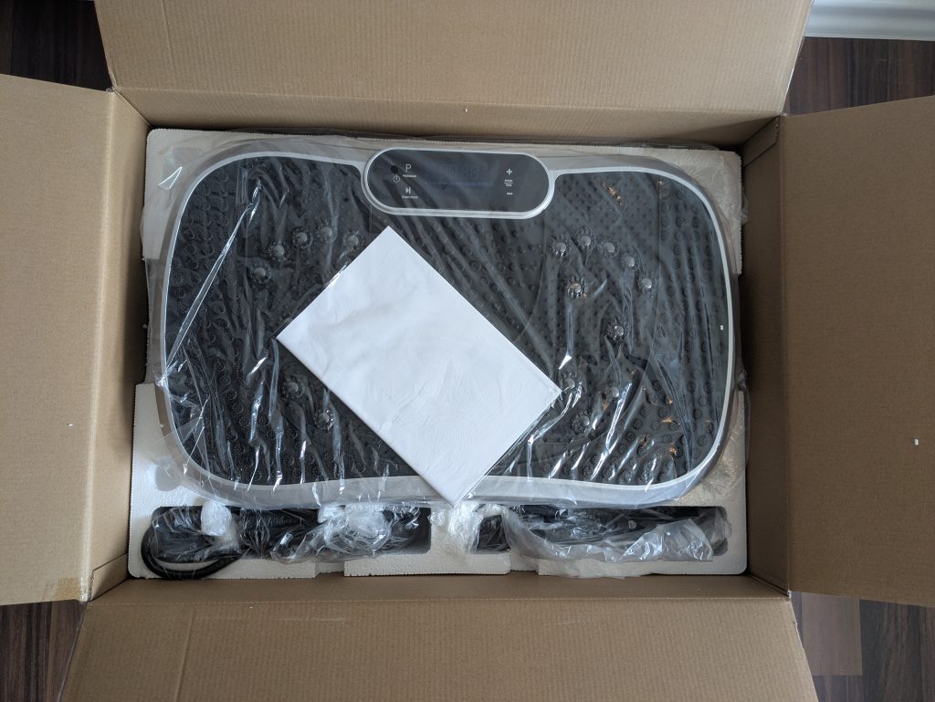 Verpackung der WeightWorld Vibrationsplatte geöffnet (2)