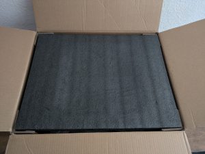 Verpackung des Cambridge Audio Alva ST Plattenspieler geöffnet