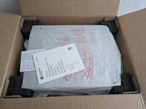Verpackung des Cambridge Audio Alva ST Plattenspieler geöffnet v2