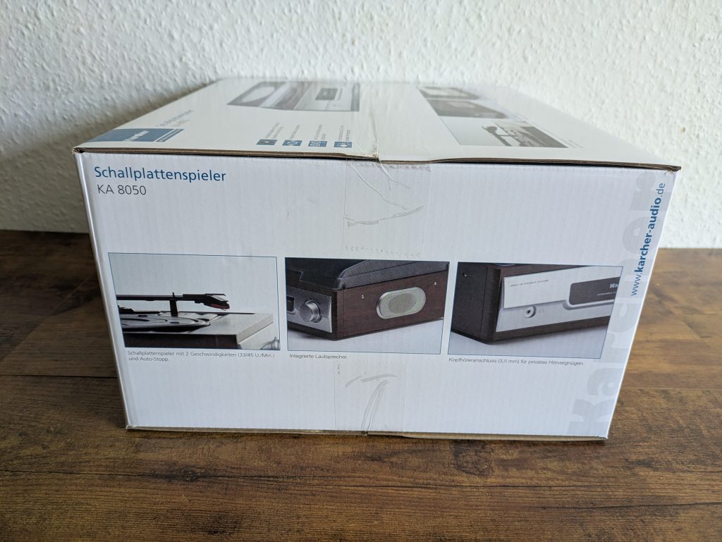 Verpackung des Karcher KA 8050 Plattenspielers von der Seite