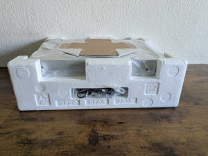 Verpackung des Sony PS-LX310BT Plattenspielers v3