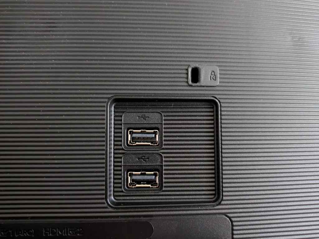 Anschlüss des Samsung M5 Smart S32BM500EU Monitors