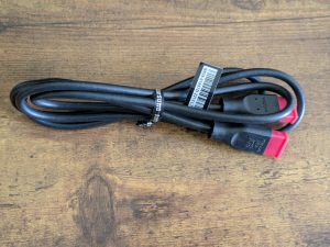 HDMI-Kabel des Samsung M5 Smart S32BM500EU Monitors