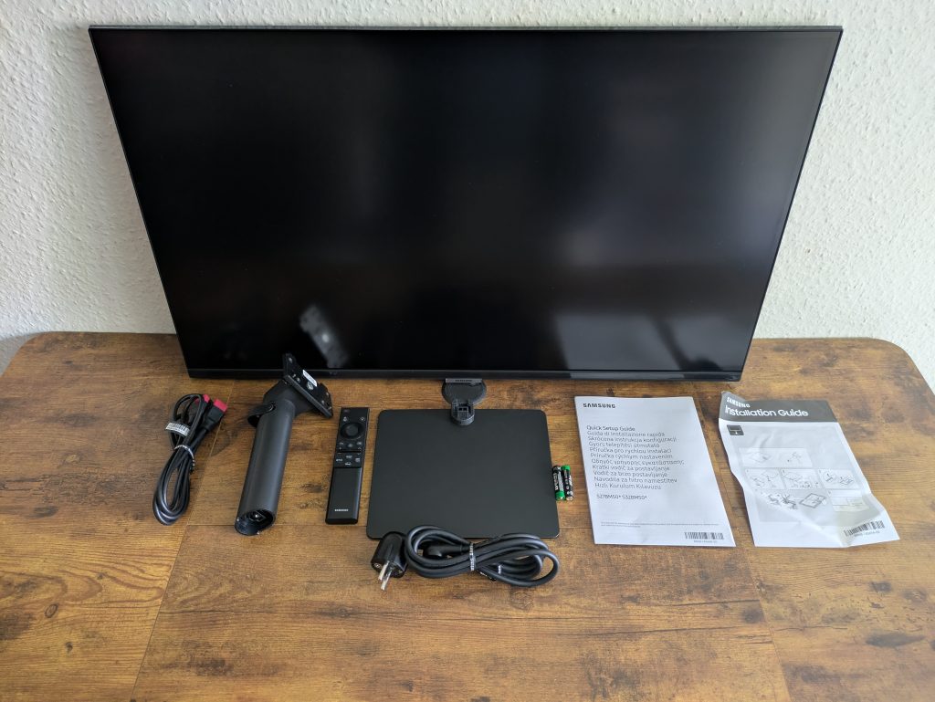 Lieferumfang des Samsung M5 Smart S32BM500EU Monitors