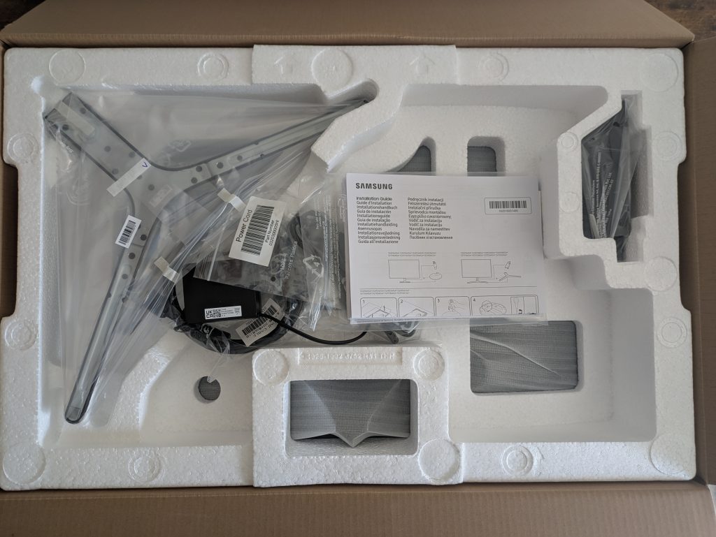 Verpackung des Samsung S36GD Monitors