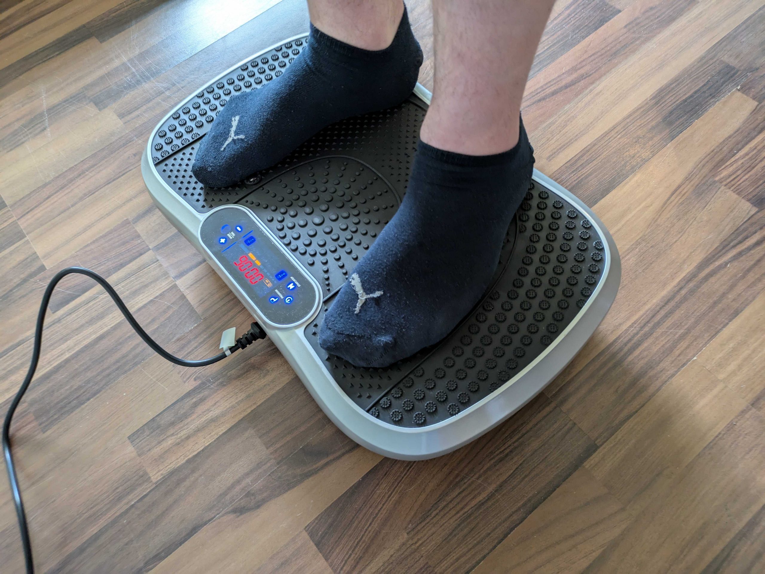 WeightWorld Vibrationsplatte im Betrieb (2)