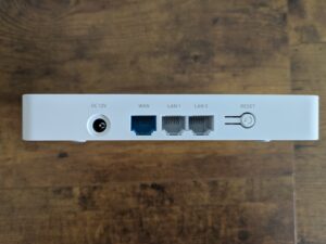 Anschlüsse des GL.iNet GL-B3000 Routers