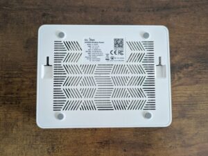 GL.iNet GL-B3000 Router von unten