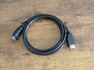 HDMI-Kabel des LG Electronics 34WQ500-B UltraWide Monitors
