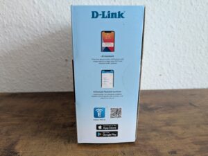 Verpackung des D-Link Eagle Pro AI G416 Routers von Rechts