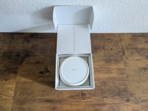 Verpackung des TP-Link Deco BE25 Routers geöffnet