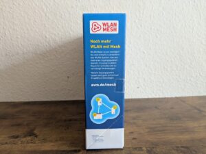 Verpackung des Verpackung des FRITZ!Box 6670 Cable Routers von links