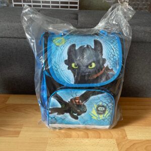 Familando Dragons Schulranzen verpackt