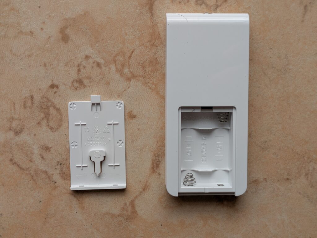 Fernbedienung des Midea FS40-16CR Standventilators (2)