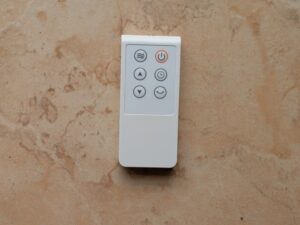 Fernbedienung des Midea FS40-16CR Standventilators