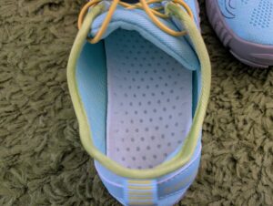 IceUnicorn Barfußschuhe Innenansicht mit Einlegesohle