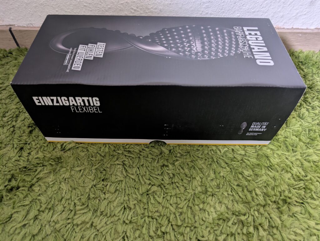 Leguano aktiv Barfußschuhe Karton seitlich