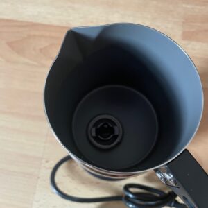NESPRESSO Aeroccino 4 Milchaufschäumer innen