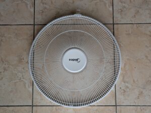 Rotorschutz des Midea FS40-16CR Standventilators (3)