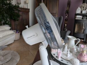 Rowenta VU2731 Turbo Silence Extreme+ Ventilator von der Seite (2)