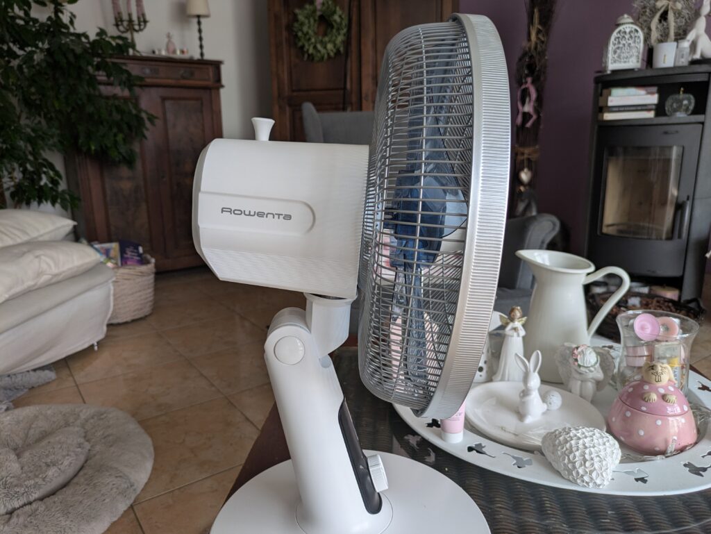 Rowenta VU2731 Turbo Silence Extreme+ Ventilator von der seite