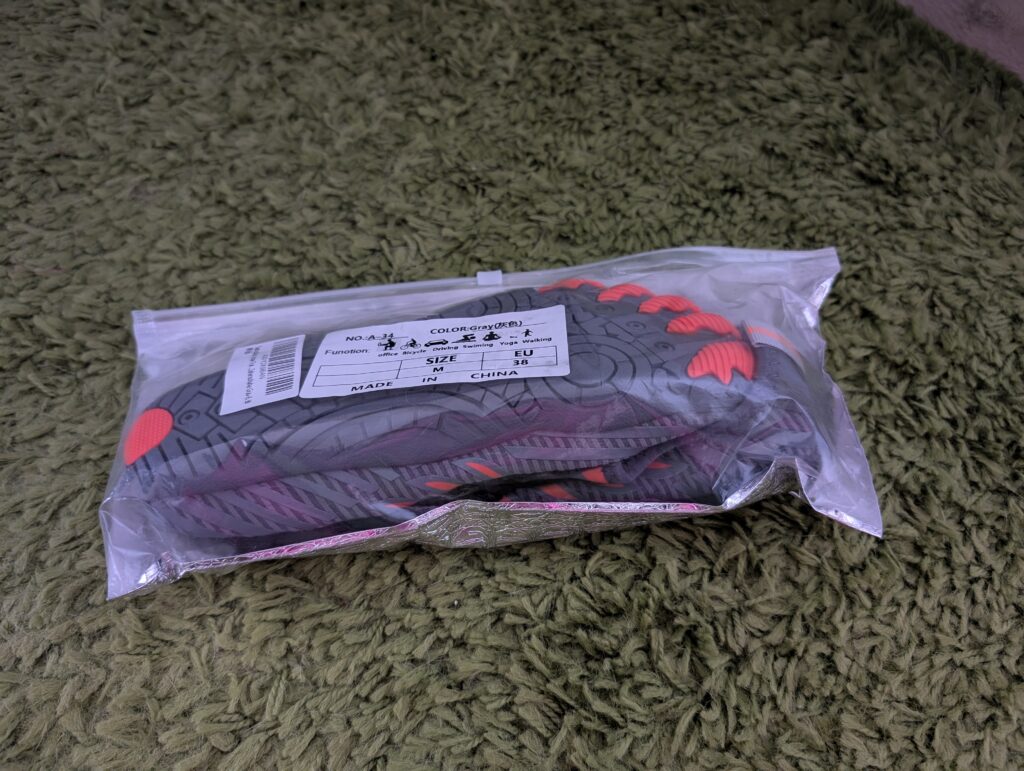 Teechodina Barfußschuhe in Plastikverpackung