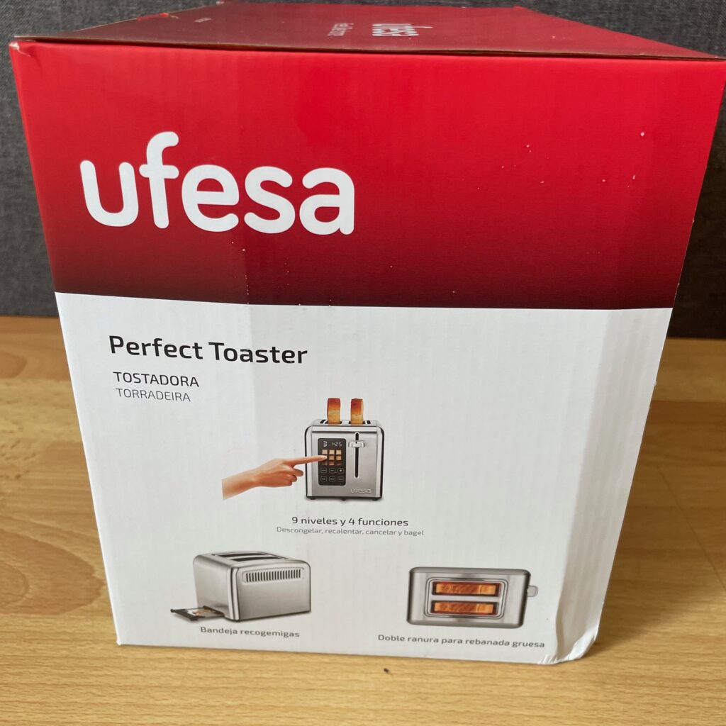 Ufesa Digital Future Toaster Karton seitlich