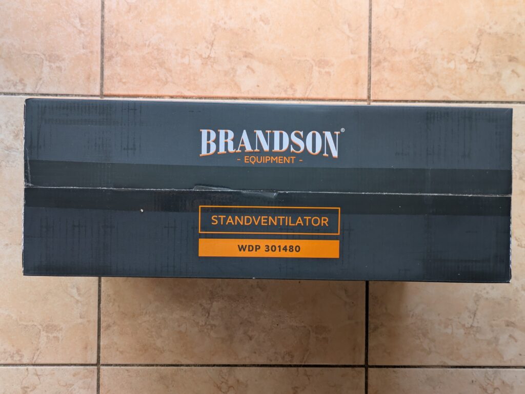 Verpackung des Brandson Ventilators von oben