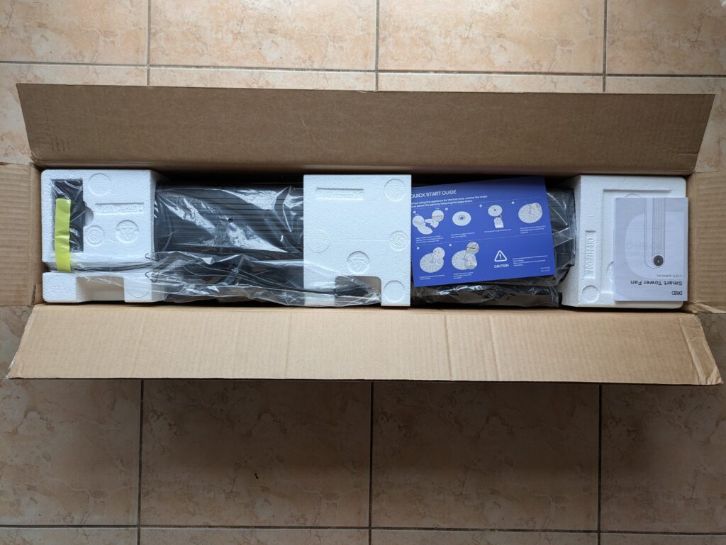 Verpackung des Dreo DR-HTF007 Nomad One Ventilators geöffnet