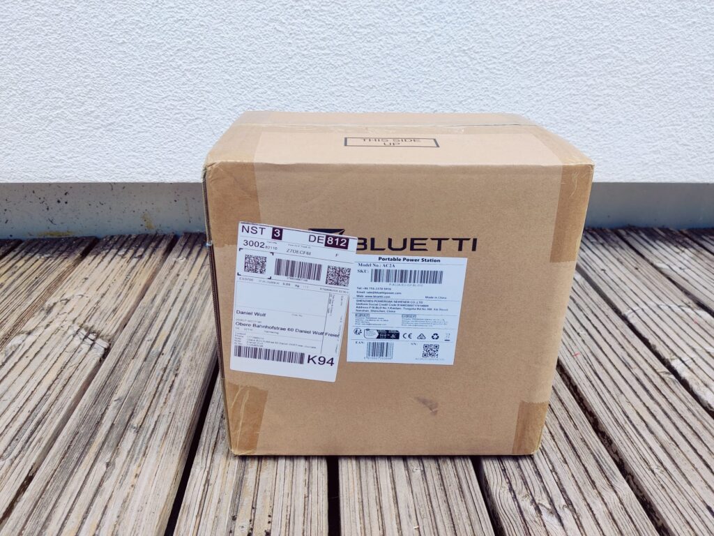 BLUETTI AC2A Powerstation Umverpackung