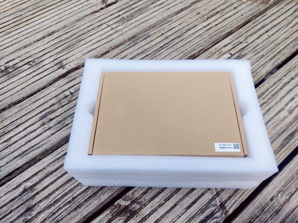 BLUETTI AC2A Powerstation Zubehör verpackt