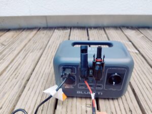 BLUETTI AC2A Powerstation Solarladekabel Anschlüsse