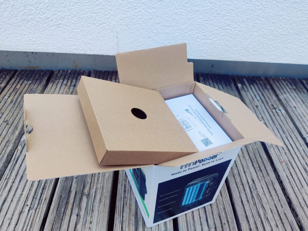 Anker SOLIX C300 DC Powerstation Verpackung geöffnet
