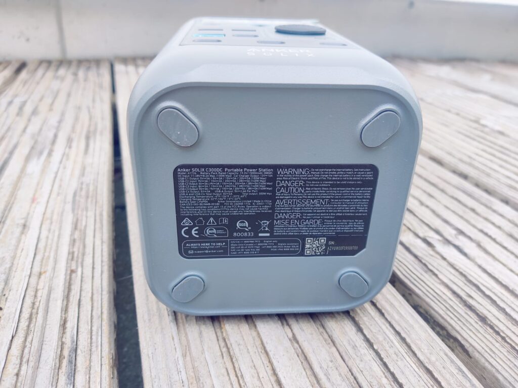 Anker SOLIX C300 DC Powerstation Standfüße