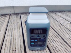 Anker SOLIX C300 DC Powerstation mit Lampe