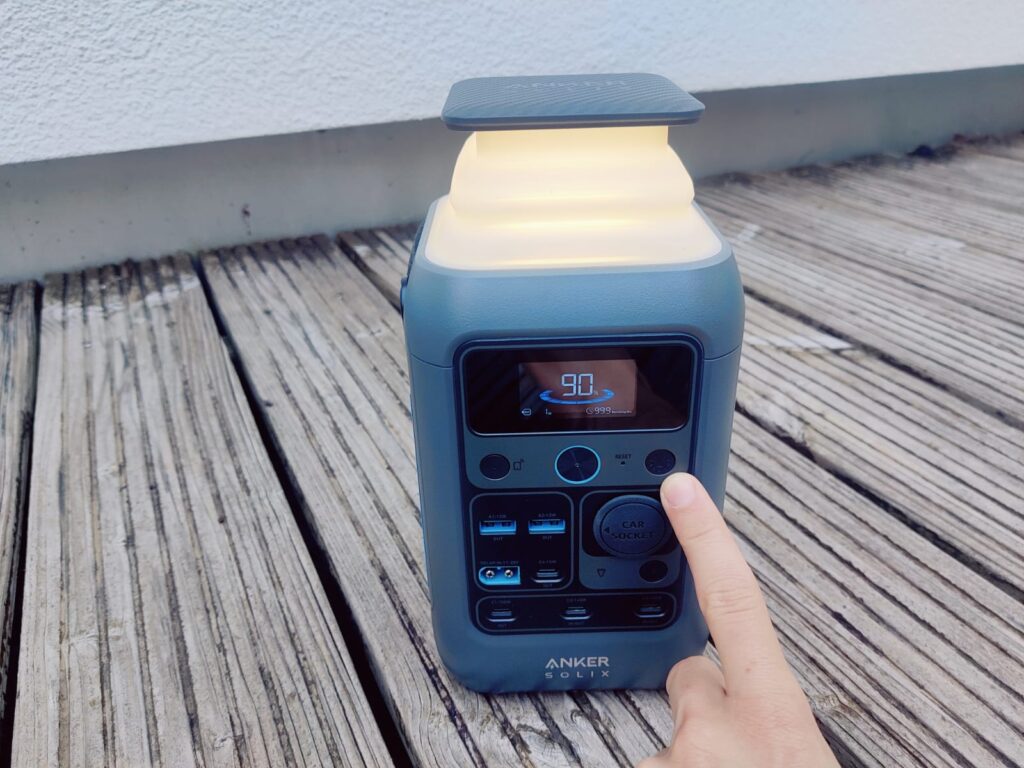 Anker SOLIX C300 DC Powerstation Lichtschalter
