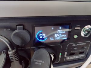 ALLPOWERS R600 Powerstation Test mit Ventilator und Kühlbox Output