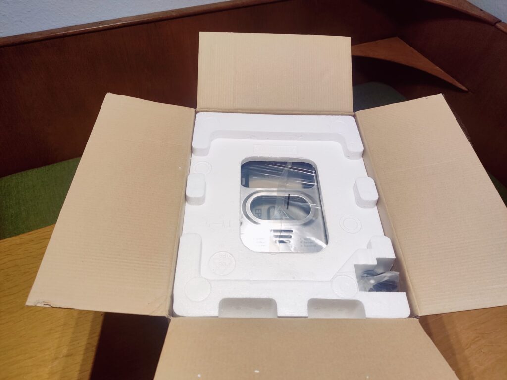 Rommelsbacher BA 550 Brotbackautomat Verpackung offen 2