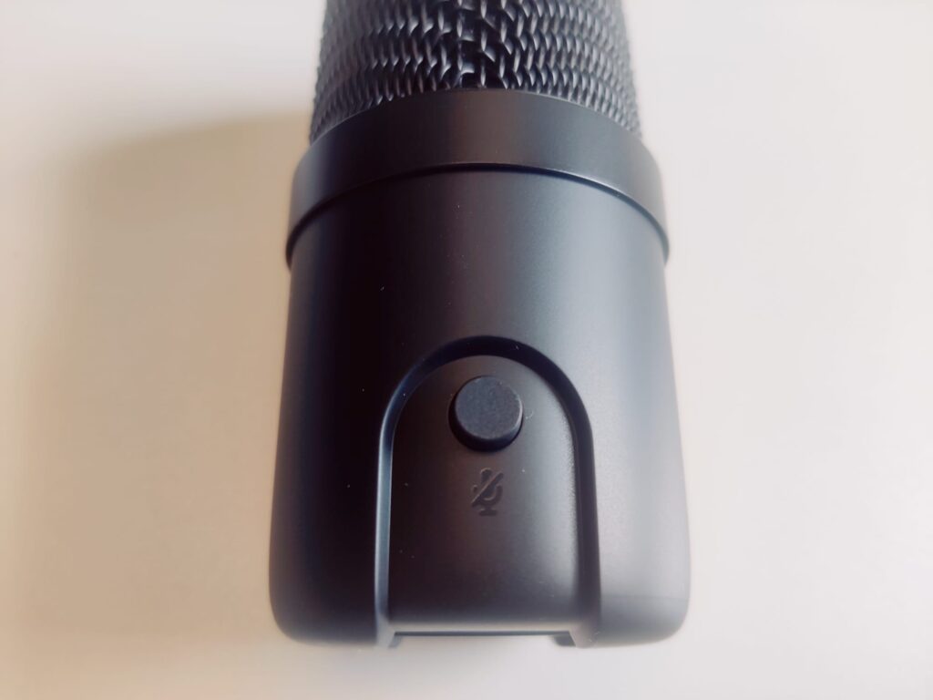 Amazon Basics AMZ-S6524A Mikrofon Mute-Taste