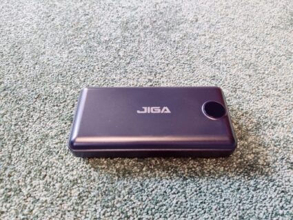 Jiga PC5 Powerbank Frontalansicht