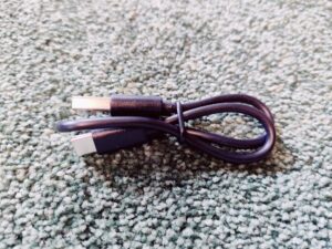 Jiga PC5 Powerbank Kabel verschnürt