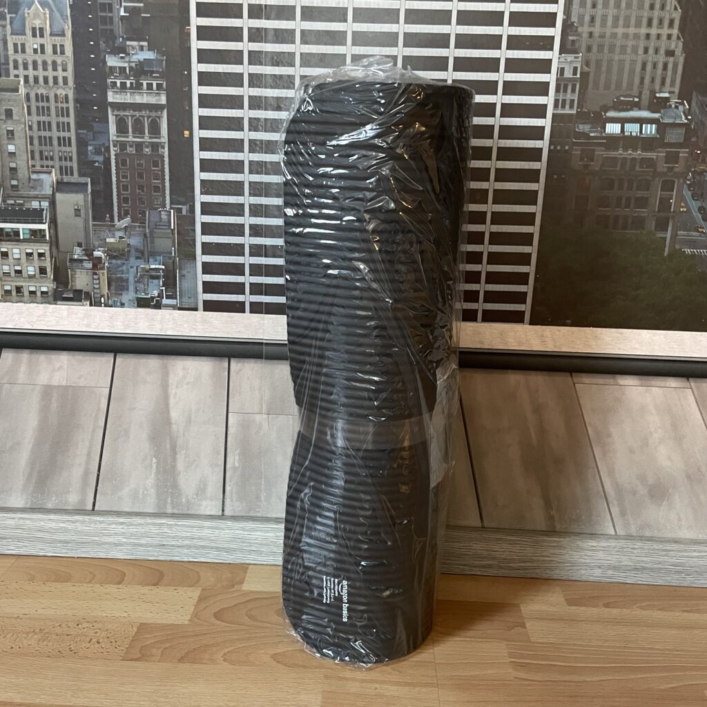 Amazon Basics Yogamatte verpackt