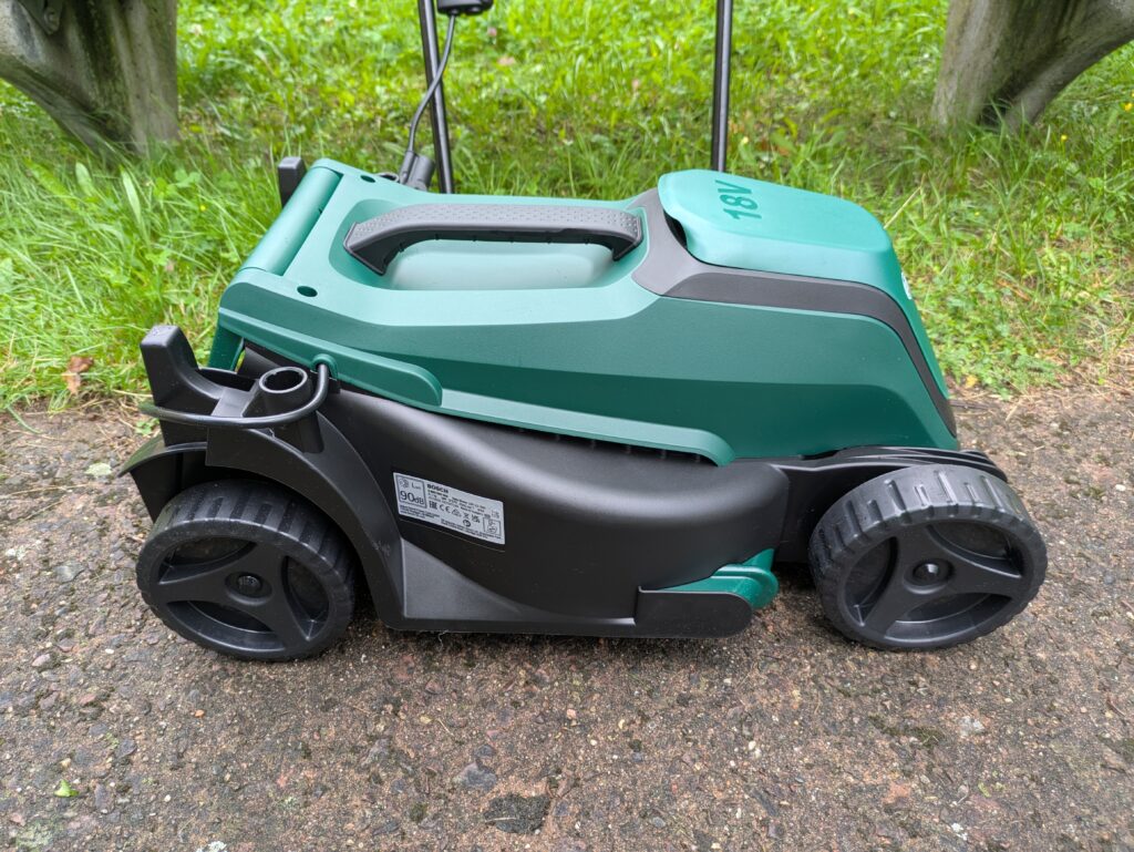 Bosch EasyMower 18V-32-200 Akku-Rasenmäher ohne Fangkorb von der Seite