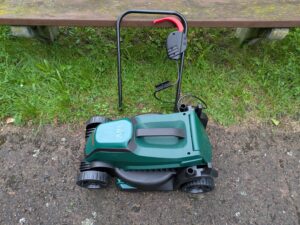 Bosch EasyMower 18V-32-200 Akku-Rasenmäher unmontiert von der Seite