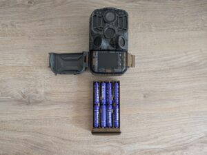 DEATTI DET T4 Wildkamera mit Batterien